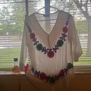 A Mexican top ! Floral